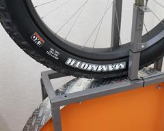 Maxxis Mammoth Maxxis Mammoth fat bike tire on a rolling resistance test machine