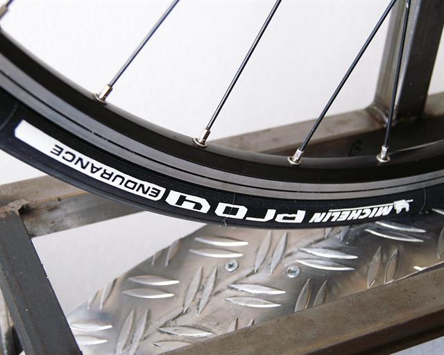 michelin power endurance road tire