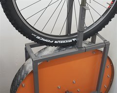 Michelin Force AM Michelin Force AM mountain bike tire on a rolling resistance test machine