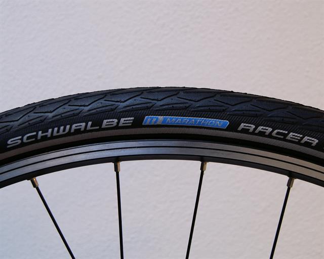 schwalbe marathon racer brompton review