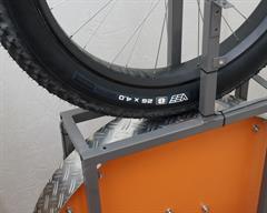 VeeRubber Vee 8 VeeRubber Vee 8 fat bike tire on a rolling resistance test machine